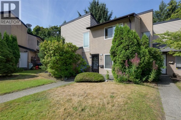 111 2860 Sooke Lake Rd, Langford, BC, photo 3