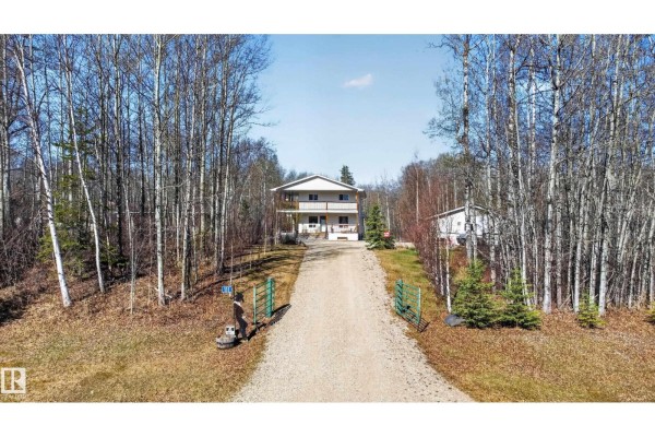 Primary Bedroom - #111 3406 Township Road 552, Rural Lac Ste  Anne County, AB T0E1A0 Photo 4