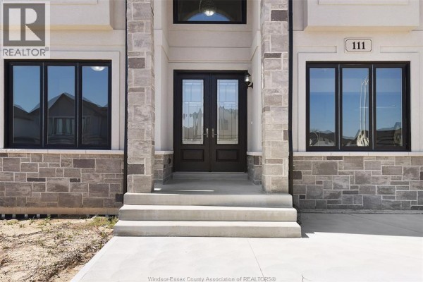4pc Bathroom - 111 Bonnet, Amherstburg, ON N9V0G8 Photo 4
