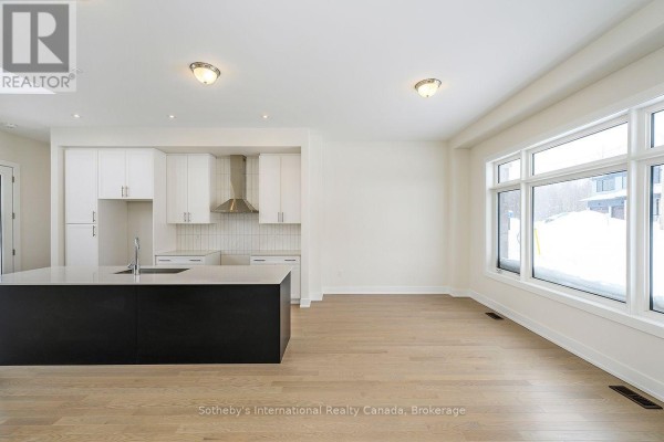 Bedroom 2 - 111 Clement Lane, Blue Mountains, ON N0H1J0 Photo 5