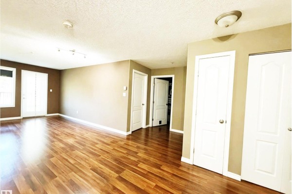 #118 111 Edwards Dr Sw, Edmonton, AB, photo 2