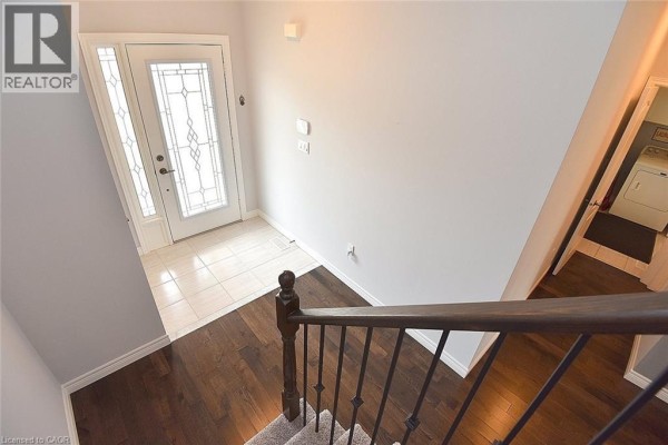 4pc Bathroom - 111 Festival Way, Binbrook, ON L0R1C0 Photo 5