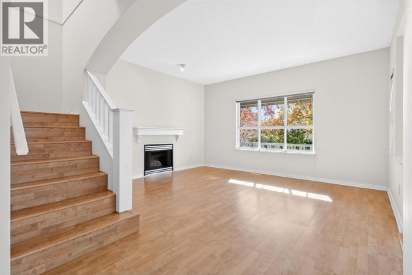 111 Foundry Row, New Westminster, BC V3M6X5 Photo 3