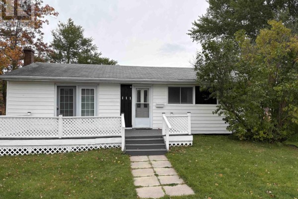 Dining room - 111 Greenhill Drive, Sydney River, NS B1S1K4 Photo 2