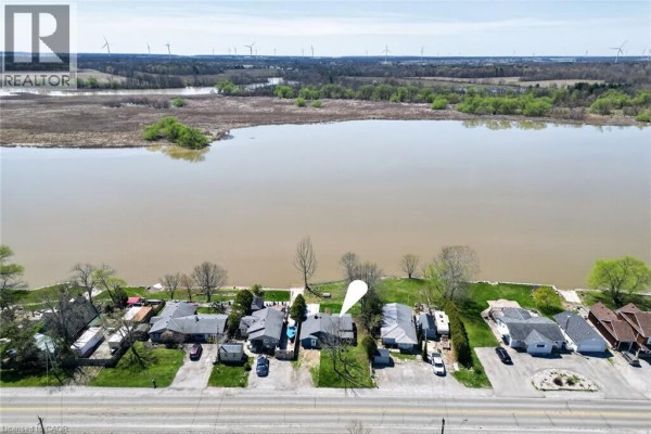 111 Haldimand Rd 17, Dunnville, ON, photo 2