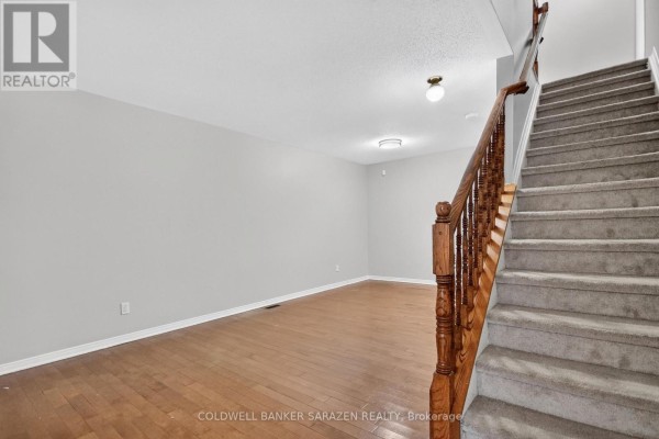Bedroom - 111 Harbour View Street, Ottawa, ON K2G6Z7 Photo 4