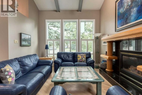 2pc Bathroom - 111 Hawksbrow Drive Nw, Calgary, AB T3G3B5 Photo 5
