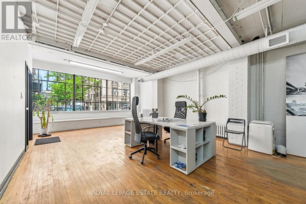 111 Jarvis Street, Toronto, ON M5C2H4 Photo 3
