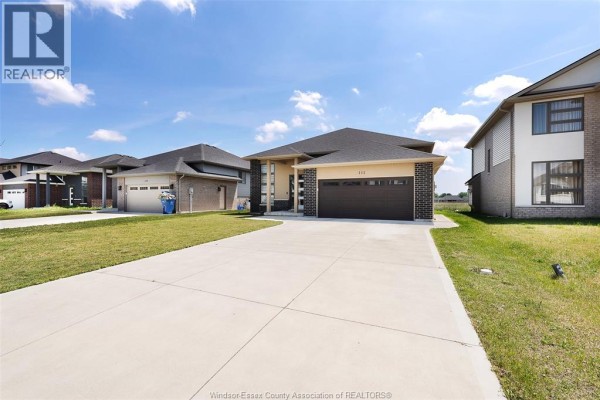 3pc Ensuite bath - 111 Kingsbridge Drive, Amherstburg, ON N9V0G3 Photo 4