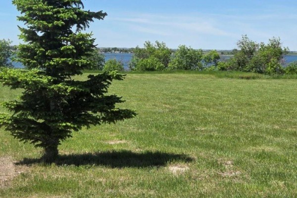 111 Lakeview Road, Last Mountain Lake, SK, photo 2