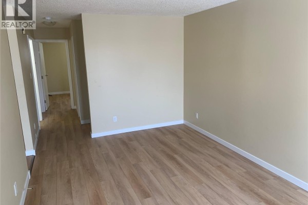 Kitchen - 111 M Avenue S, Saskatoon, SK S7M2K1 Photo 2