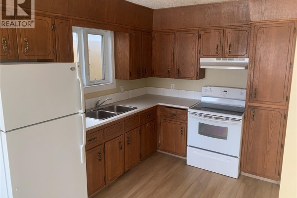 Dining room - 111 M Avenue S, Saskatoon, SK S7M2K1 Photo 3