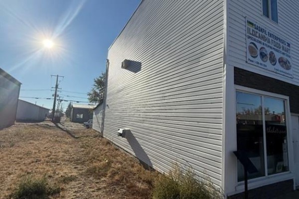 111 Main Street, Kindersley, SK S0L1S0 Photo 3