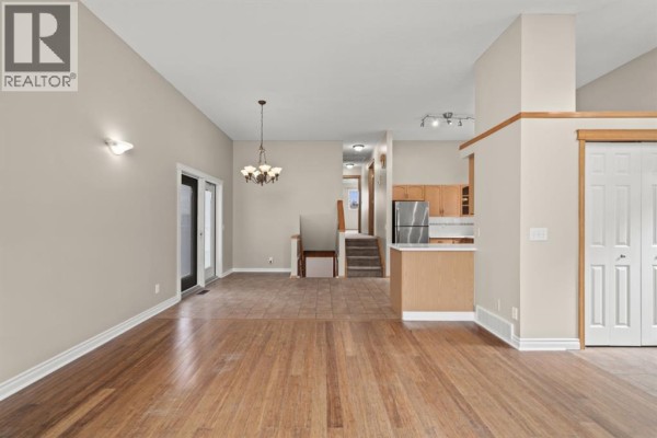 4pc Bathroom - 111 Martinvalley Place Ne, Calgary, AB T3J4A2 Photo 5