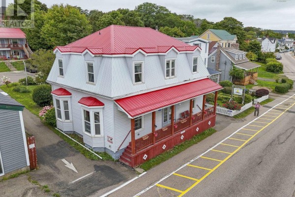 111 Montague Row, Digby, NS B0V1A0 Photo 4