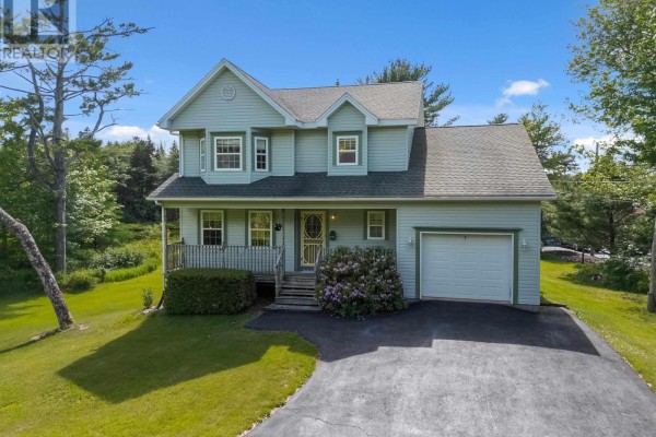 111 St George Boulevard, Hammonds Plains, NS, photo 2