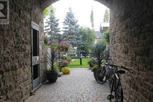 111 St Lawrence Street, Merrickville Wolford, ON K0G1N0 Photo 5