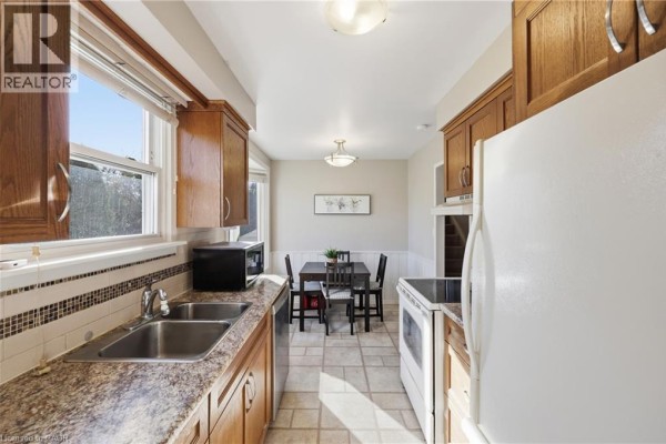 Recreation room - 111 Tupper Drive, Thorold, ON L2V4C9 Photo 5