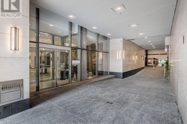 1110 - 155 Yorkville Avenue, Toronto, ON, photo 3