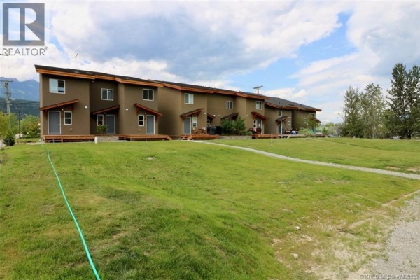 1110 11th Avenue S, Golden, BC V0A1H0 Photo 5