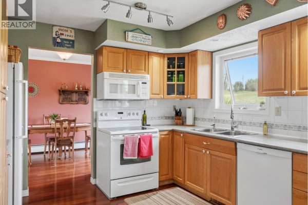 1110 210 Road, Dawson Creek, BC, photo 3