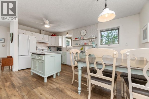 Sunroom - 1110 6th Street S, Invermere, BC V0A1K0 Photo 5
