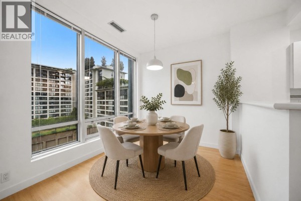 1110 989 Nelson Street, Vancouver, BC V6Z2S1 Photo 2