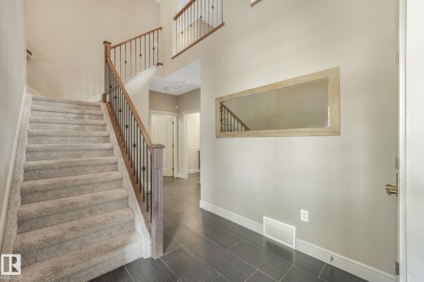 Family room - 1110 Allendale Cr, Sherwood Park, AB T8H0X6 Photo 4