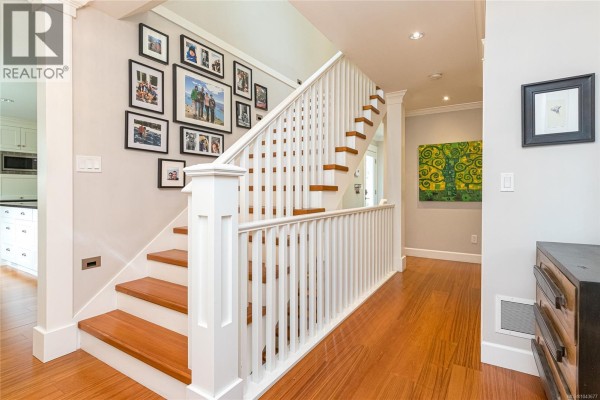 Sitting room - 1110 Newport Ave, Oak Bay, BC V8S5E4 Photo 5
