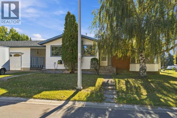 11107 94 Street, Grande Prairie