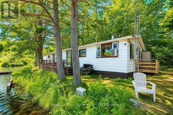 11107 Devils Lake Road, Minden Hills, ON, photo 2