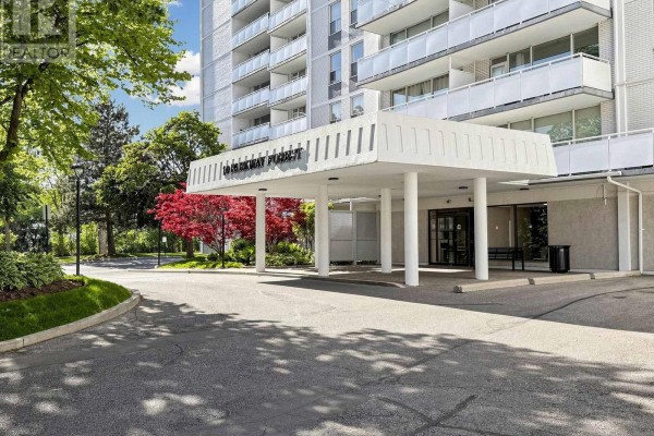 Dining room - 1111 - 10 Parkway Forest Drive, Toronto, ON M2J1L3 Photo 2
