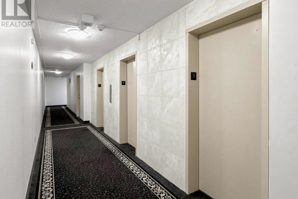 Primary Bedroom - 1111 - 10 Parkway Forest Drive, Toronto, ON M2J1L3 Photo 4