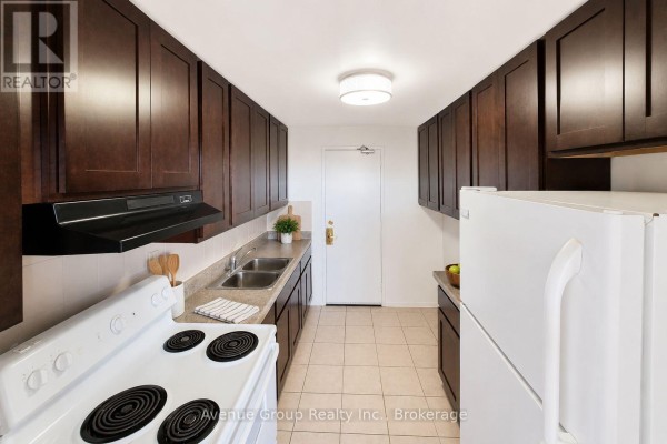 1111 - 120 Shelborne Avenue, Toronto, ON, photo 3