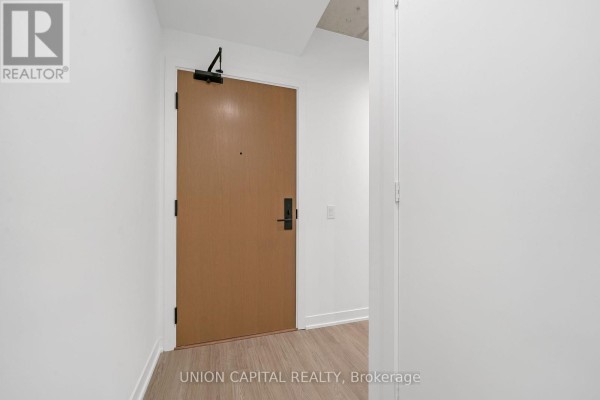 1111 - 195 Mccaul Street, Toronto, ON, photo 2