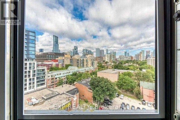 Kitchen - 1111 - 219 Dundas Street E, Toronto, ON M5A1Z7 Photo 3