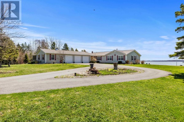 Bath (# pieces 1-6) - 1111 Mcinnis Point Road, Vernon Bridge, PE C0A2E0 Photo 5