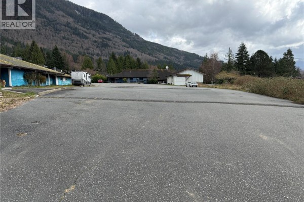 1111 Nigei St, Port Alice, BC V0N2N0 Photo 3
