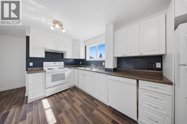 11115 102 Avenue, Fort St  John, BC, photo 3