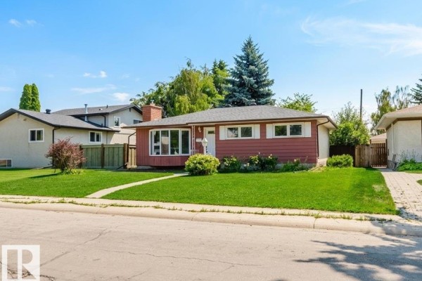 11115 39a Av Nw, Edmonton, AB, photo 2