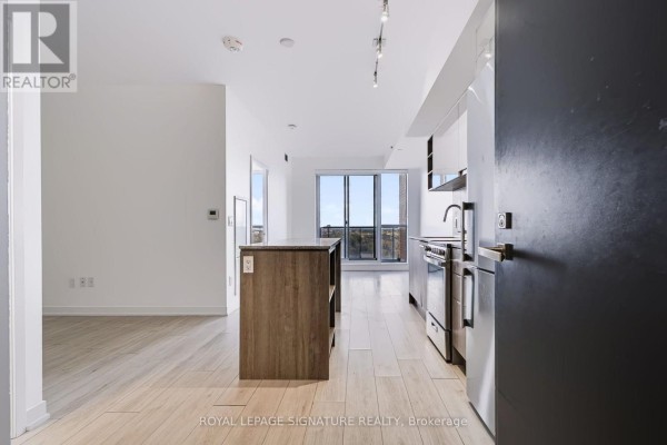 Den - 1112 - 31 Tippett Road, Toronto, ON M3H0C8 Photo 4