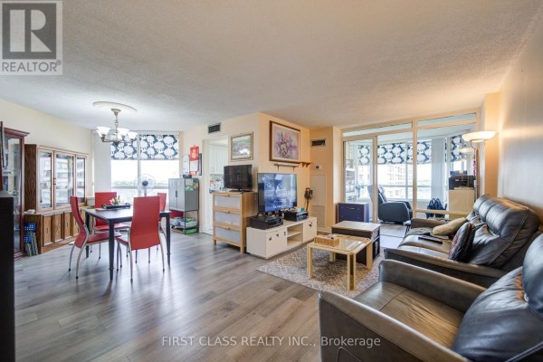 Primary Bedroom - 1112 - 330 Alton Towers Circle, Toronto, ON M1V5H3 Photo 4