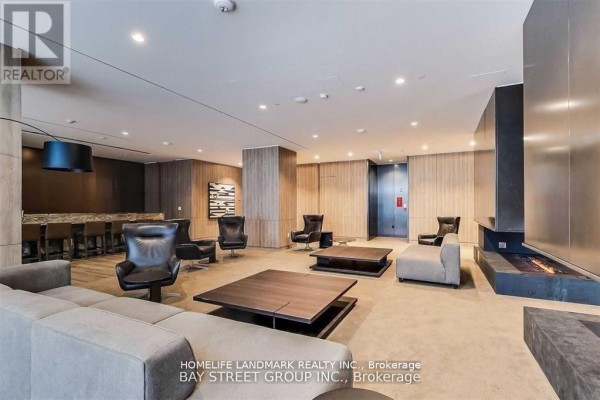 1113 - 27 Bathurst Street, Toronto, ON M5V2P1 Photo 3