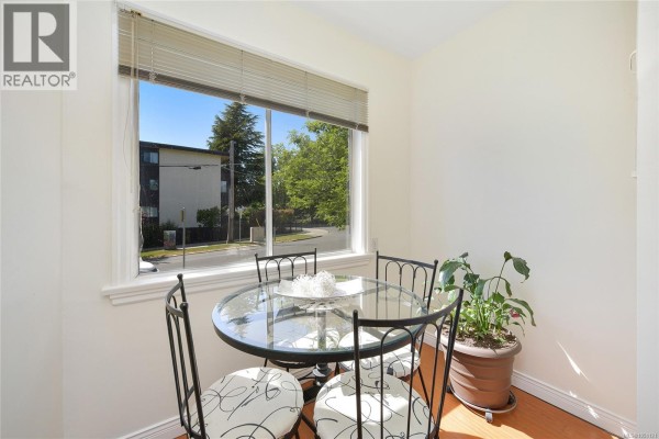 Hobby room - 1113 Esquimalt Rd, Esquimalt, BC V9A3N5 Photo 5