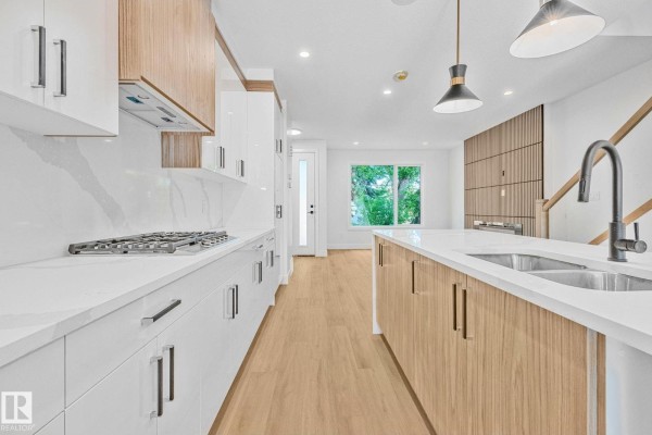 Kitchen - 11138 126 St E Nw, Edmonton, AB T5M0P9 Photo 3