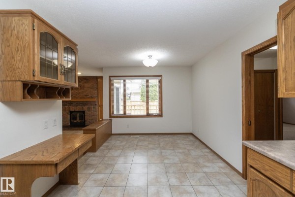 Family room - 11138 30 Av Nw, Edmonton, AB T6J3Y6 Photo 4