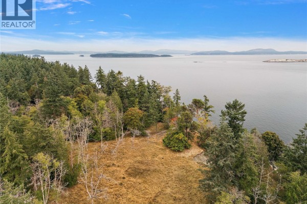 1114 Rainforest Lane, Sidney Island, BC A1A1A1 Photo 2