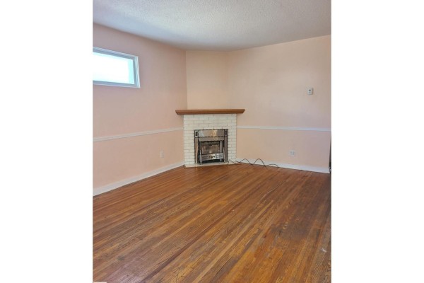 11143 127 St Nw, Edmonton, AB T5M0T5 Photo 5