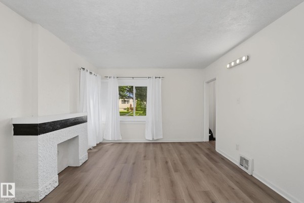 11147 78 Av Nw, Edmonton, AB, photo 2