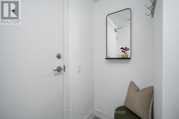Den - 1115 - 181 Dundas Street E, Toronto, ON M5A0N5 Photo 5